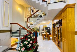 BÁN GẤP NHÀ RẺ ĐẸP 4X15, 5 TẦNG NHỈNH 6 TỶ HẺM XE HƠI ĐƯỜNG PHAN HUY ÍCH, GÒ VẤP